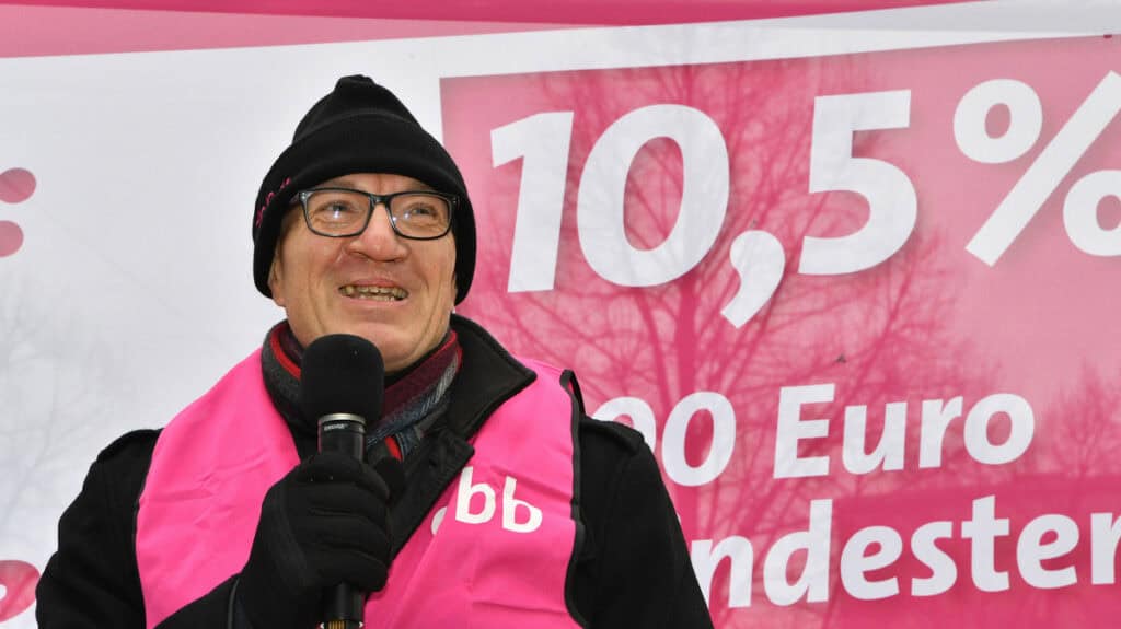 Warnstreik bei der Bundeswehrverwaltung während der Einkommensrunde 2023.